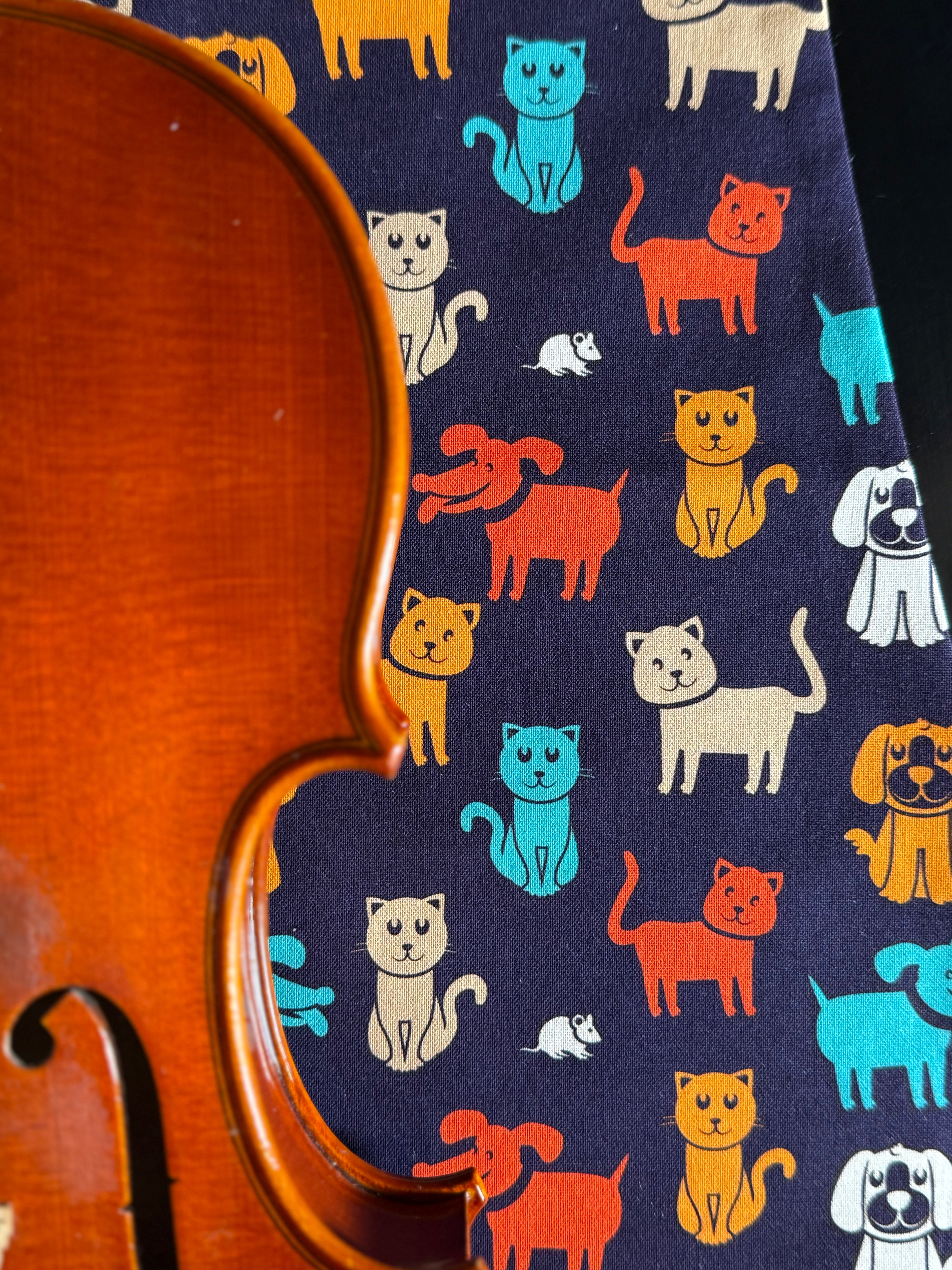 1/4 - 1/2 Size Violin Bag "Friendly Pets"