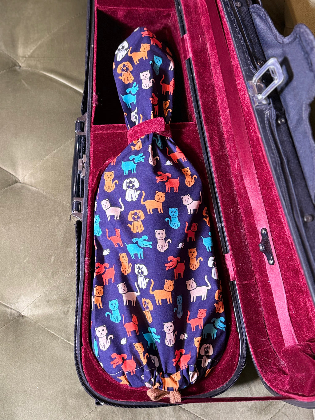 1/4 - 1/2 Size Violin Bag "Friendly Pets"