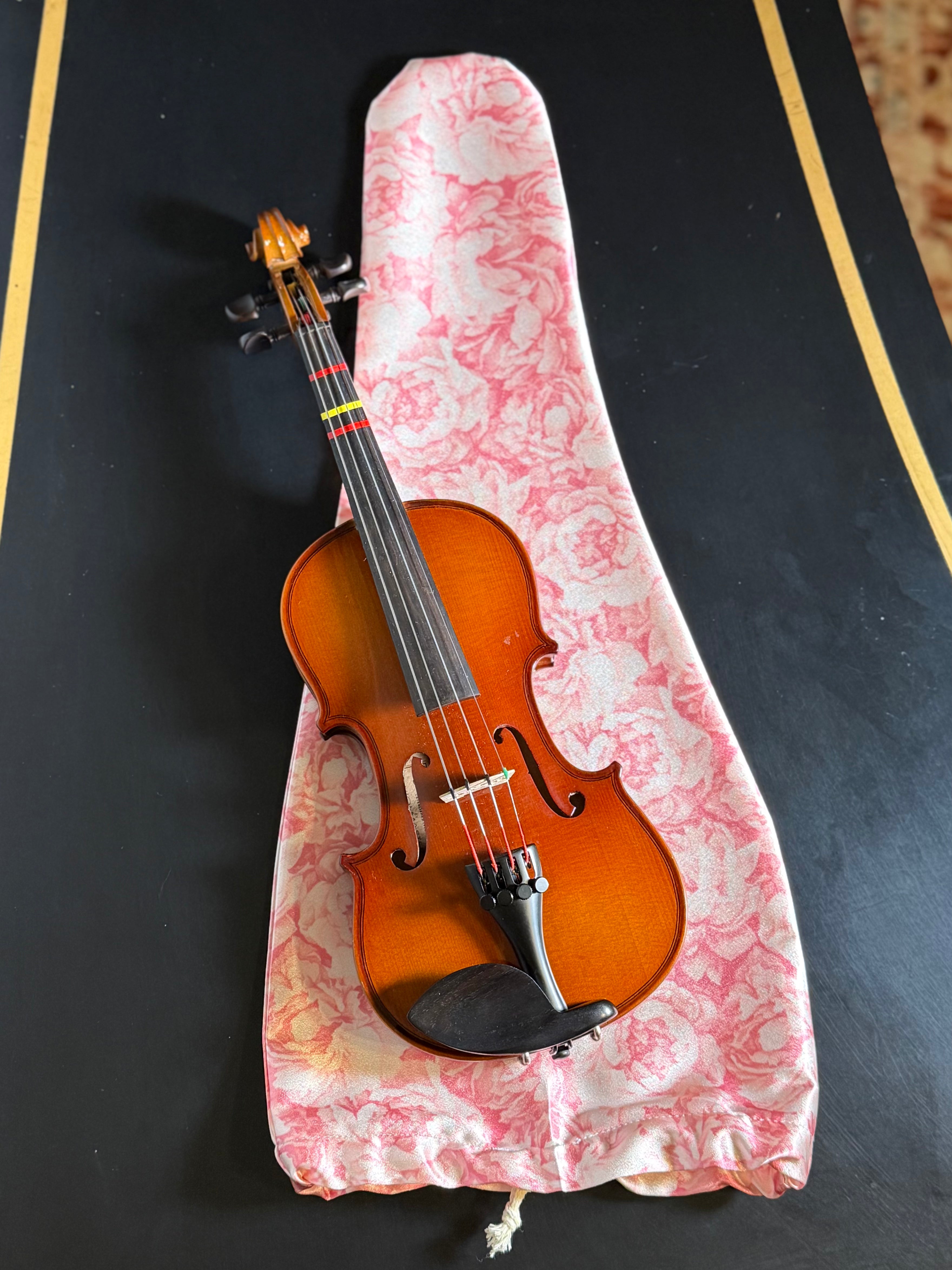 1/4 - 1/8 Size Violin Bag "Tender Roses"