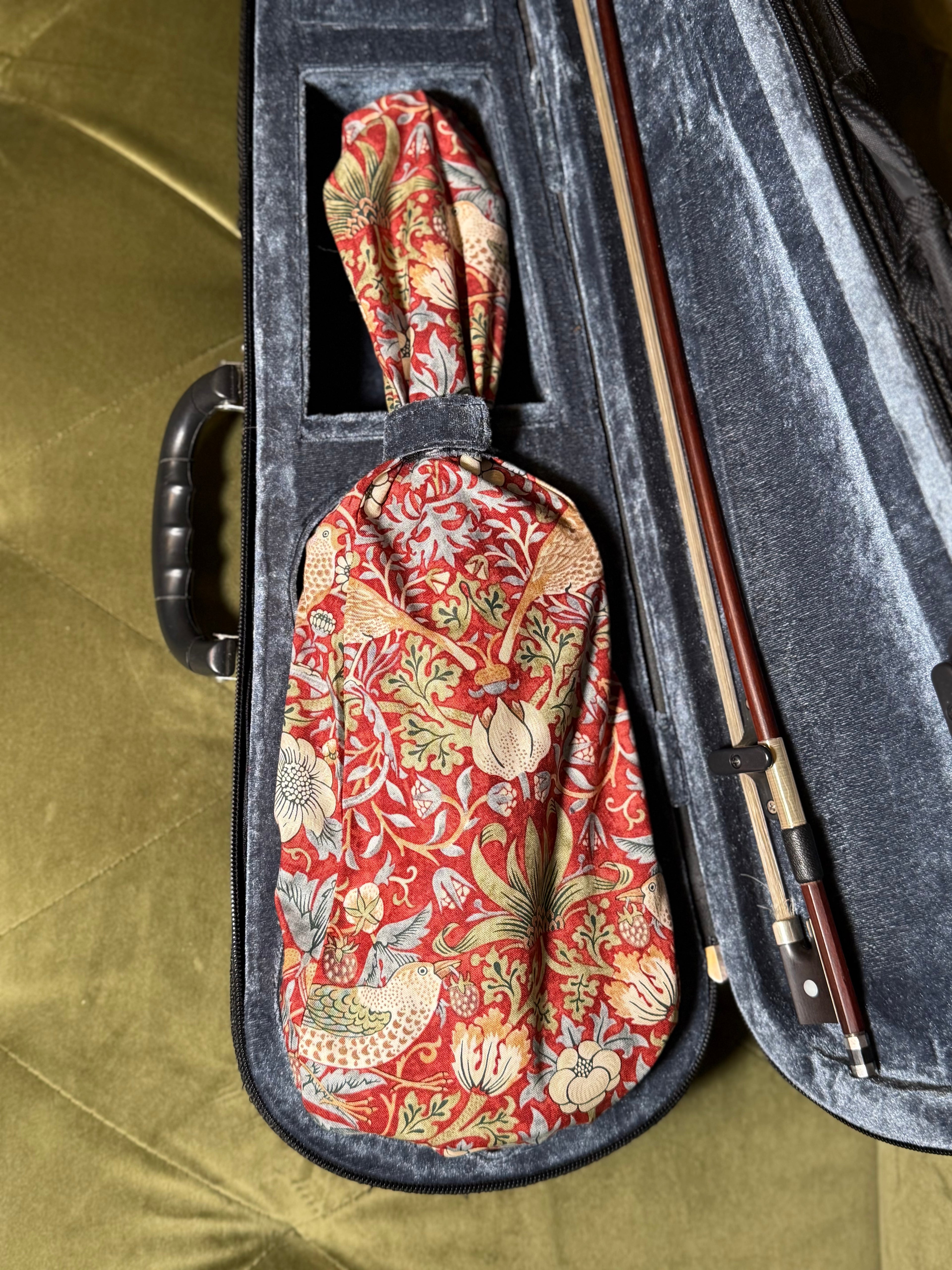 1/4 - 1/8 Size Violin Bag "Baroque Birds in Red"