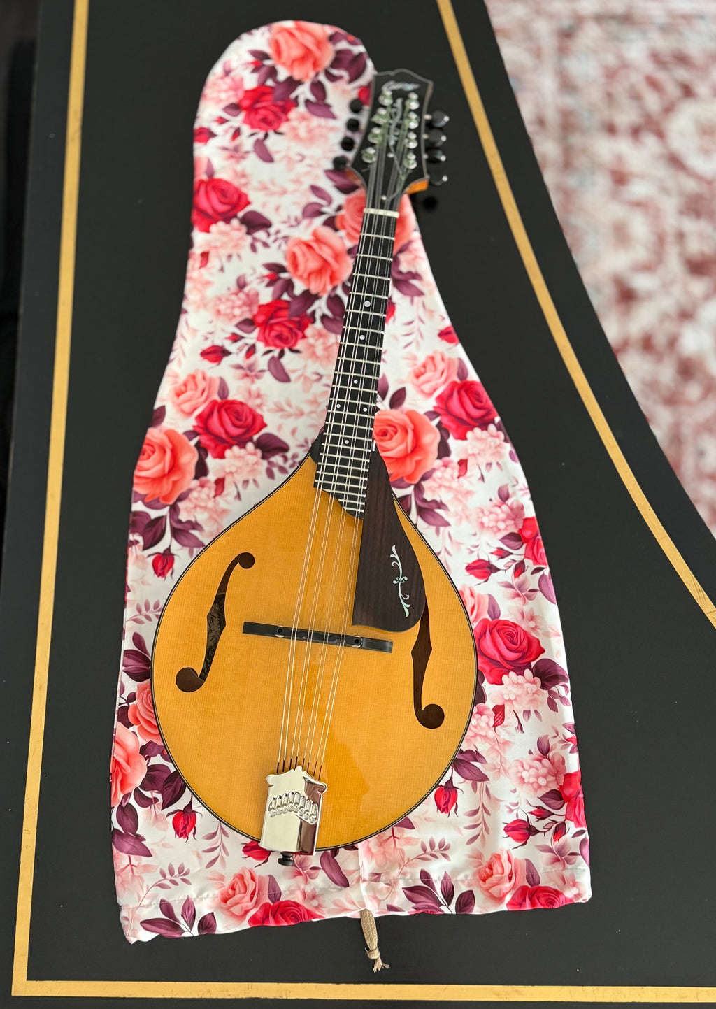 Mandolin/Viola Bag "Silky Roses"