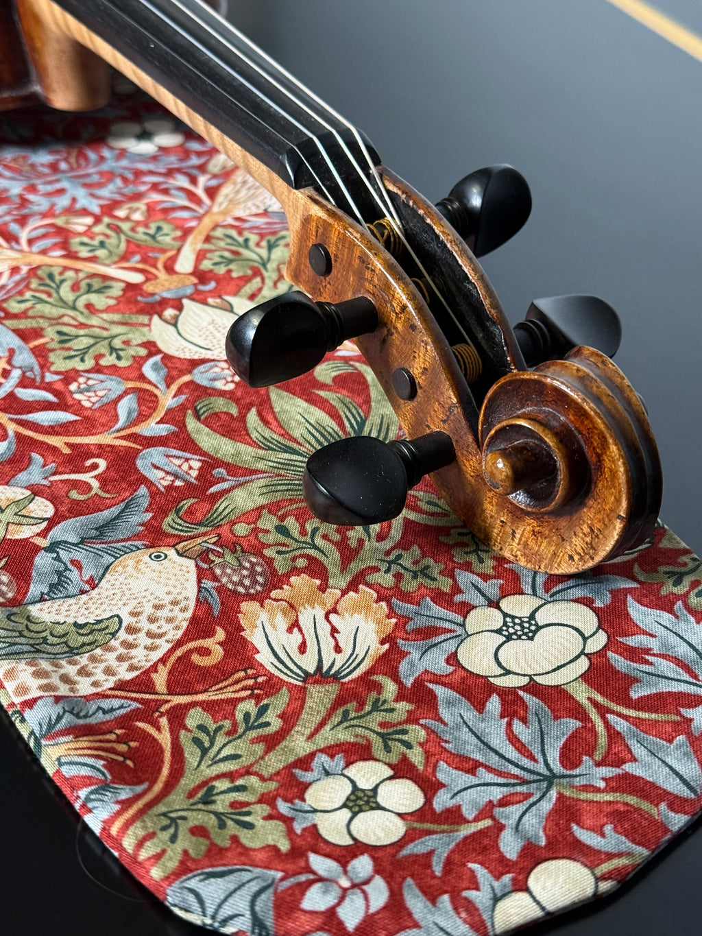 Violin Bag "Baroque Birds in Red"