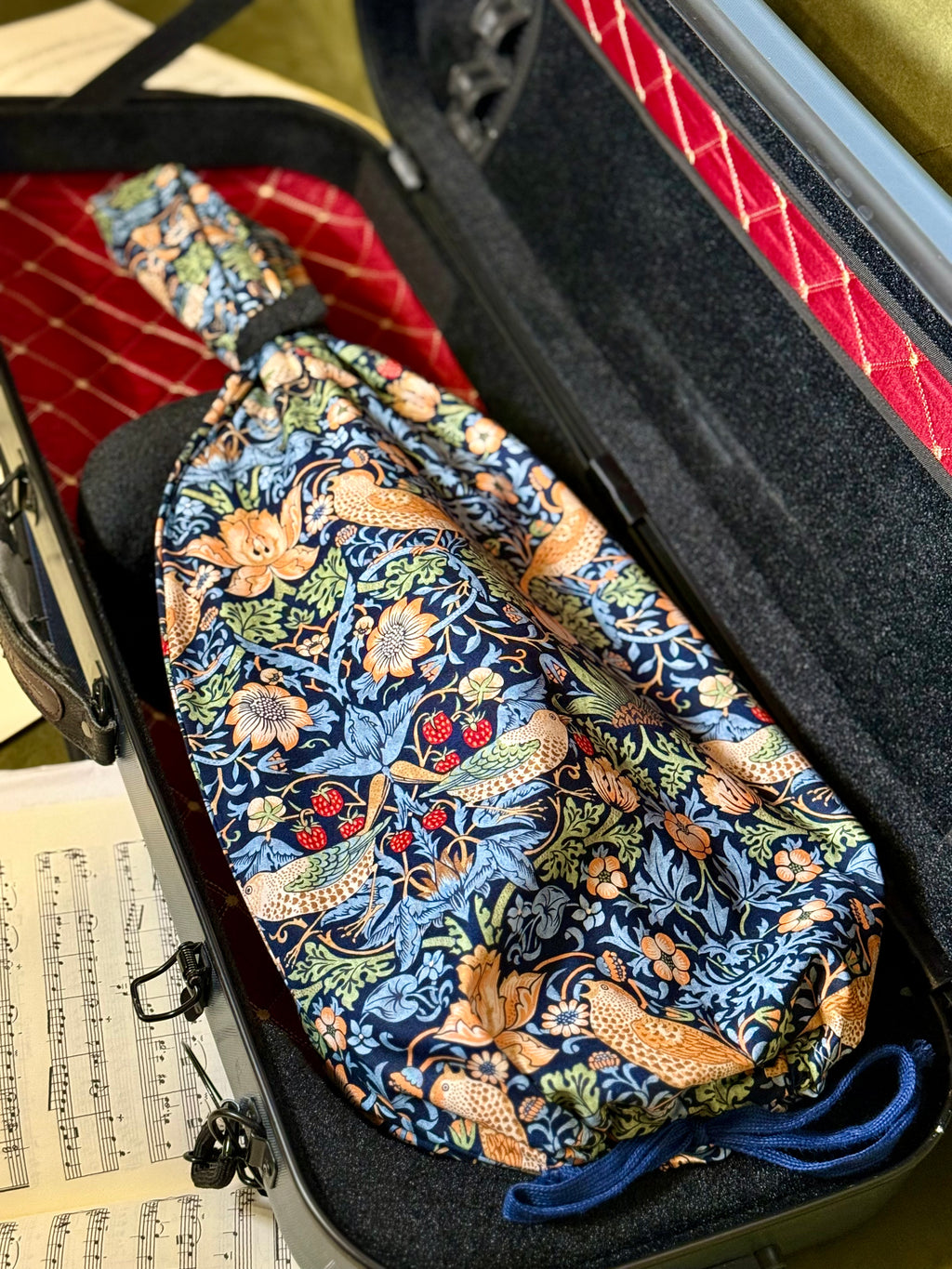 Viola/Mandolin Bag "Baroque Birds in Blue"
