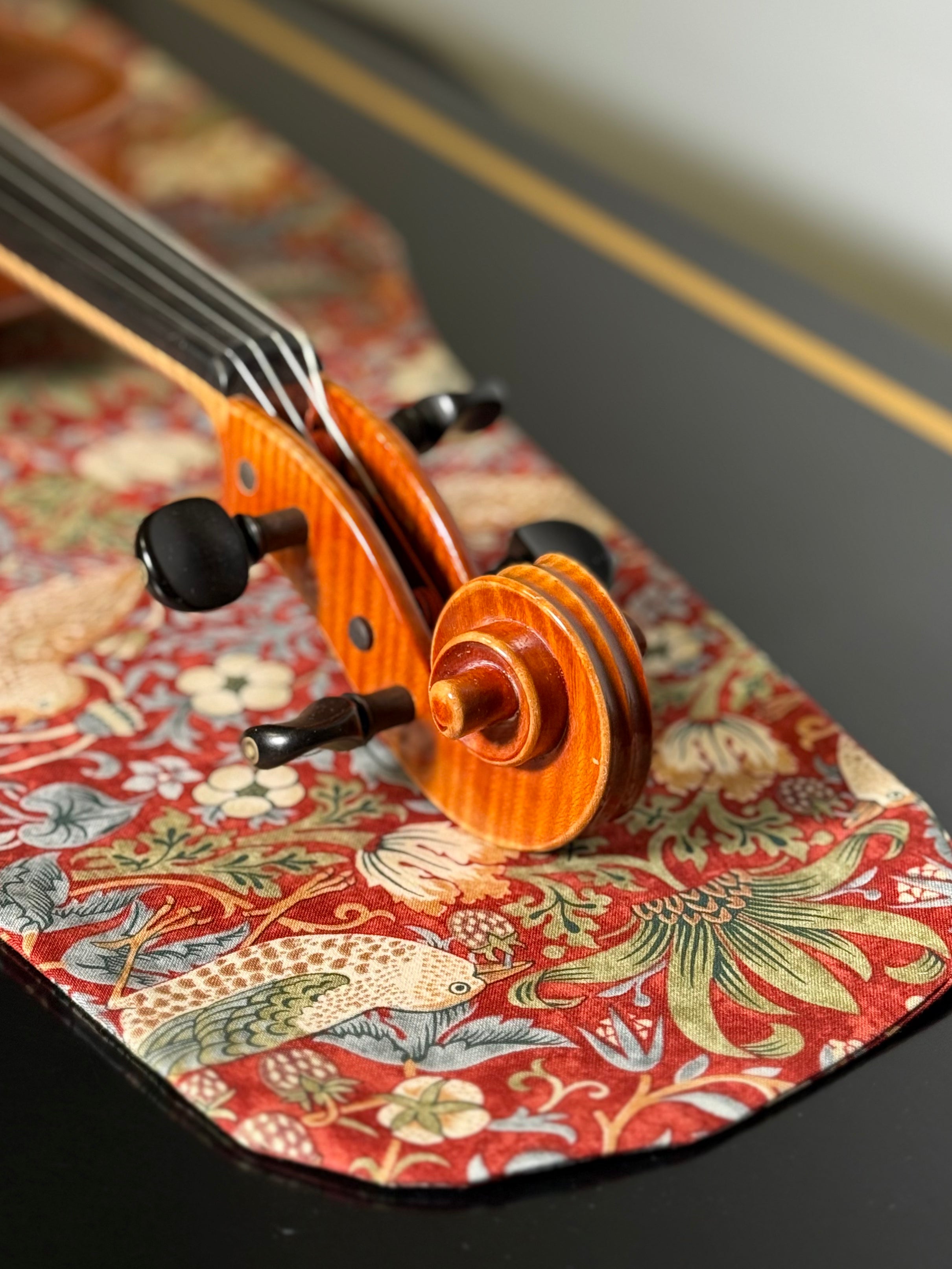 Viola/Mandolin Bag "Baroque Birds in Red"
