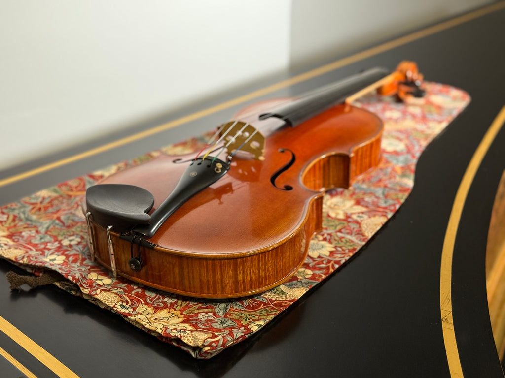 Viola/Mandolin Bag "Baroque Birds in Red"