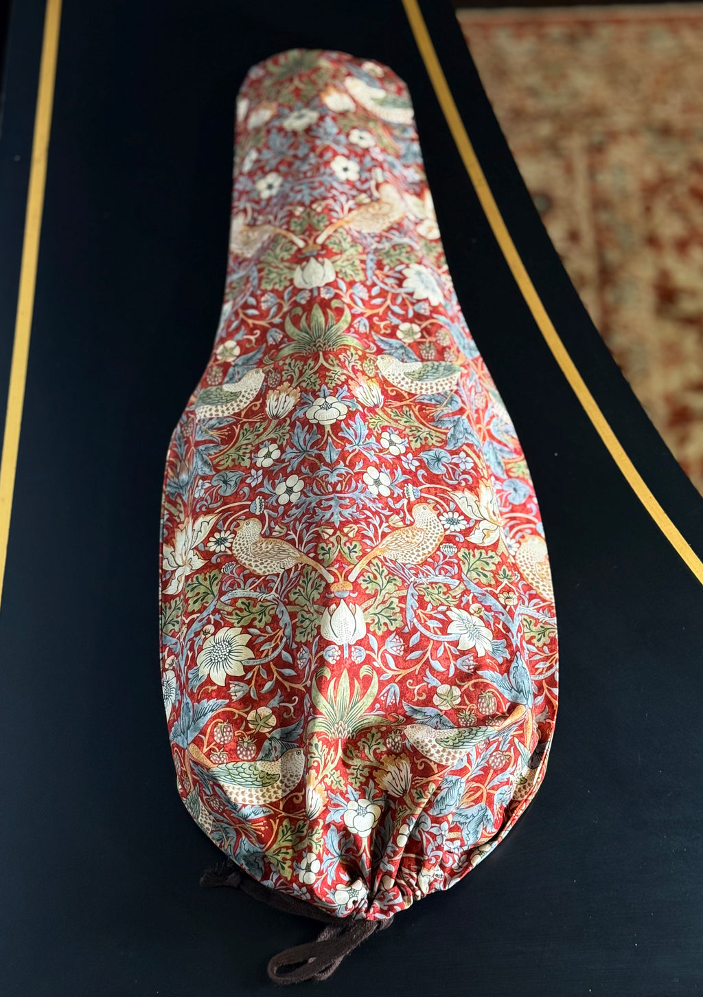 Viola/Mandolin Bag "Baroque Birds in Red"